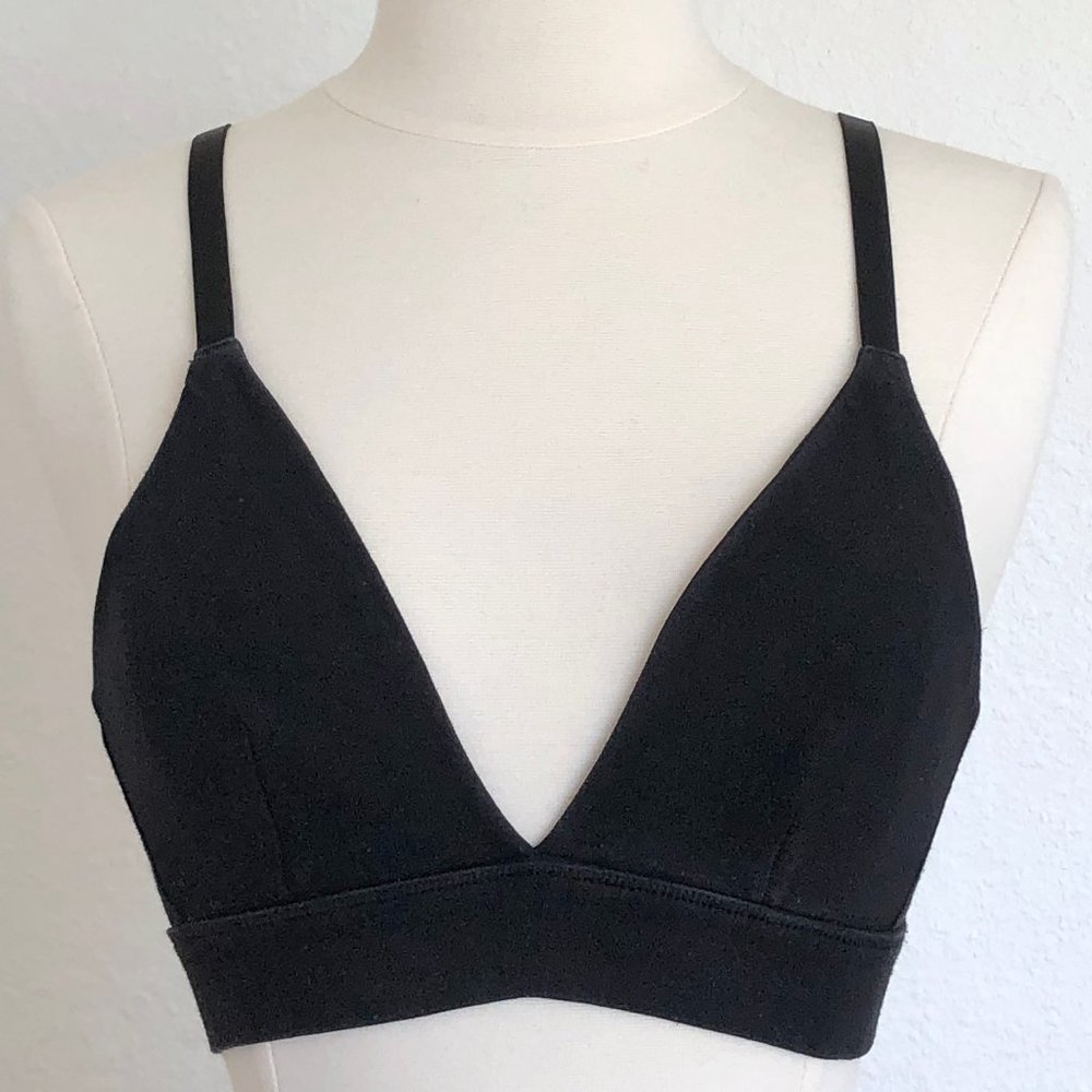 Organic Basics Triangle Bra in Black | Organic Cotton Wire Free Bralette Size XS
